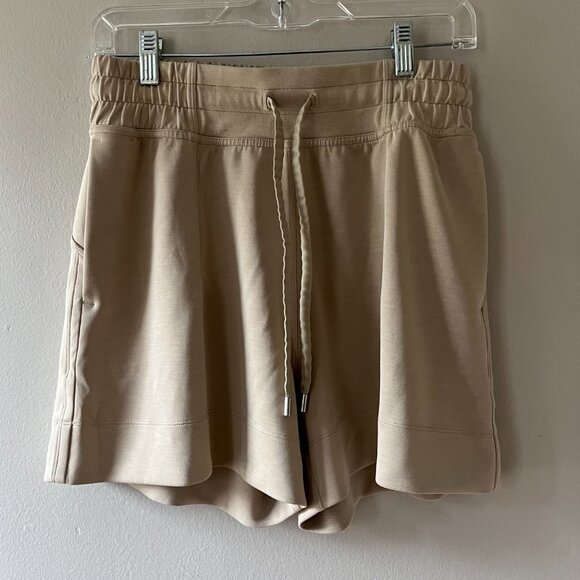 Lululemon Sz 6 Camel Tan Soft Ambitions High Rise Pull On Elastic Waist Shorts - Picture 3 of 7